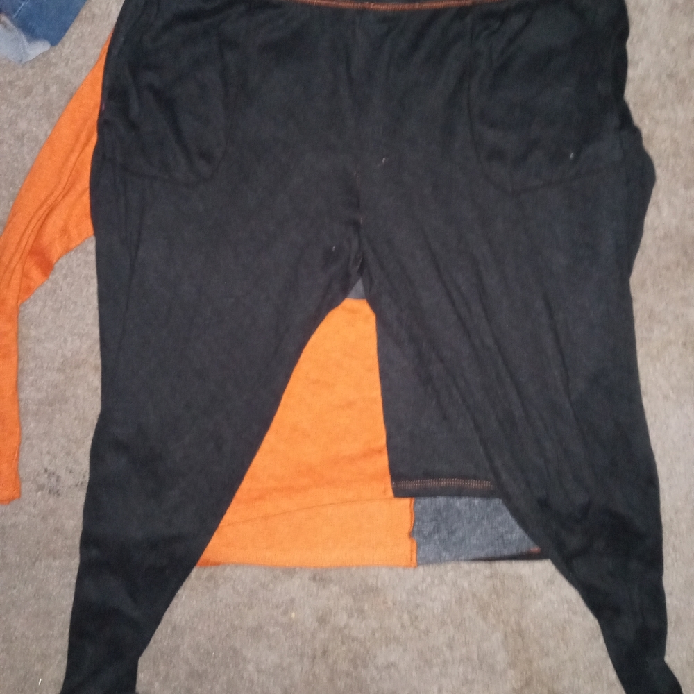 Two-piece pajama set Halloween orange and black with pockets
